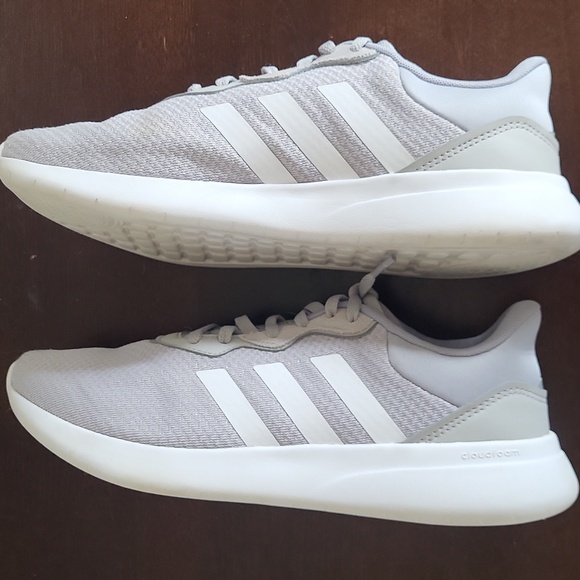 Adidas Women's QT Racer 3.0 White and Gray Sneakers, Size 8 - Picture 3 of 7